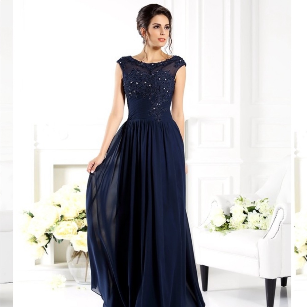 A-Line/Princess Scoop Beading Sleeveless Long Chiffon Mother of the Bride